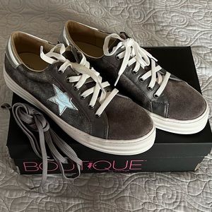 NWT Star Gazer Sneaker